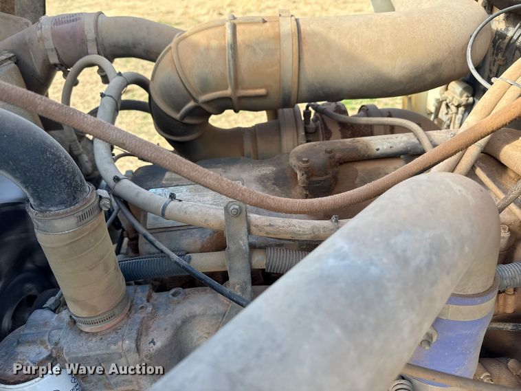 image for item DZ5197 1997 Mack RD690S water truck