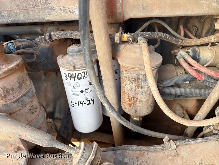 image for item DZ5197 1997 Mack RD690S water truck