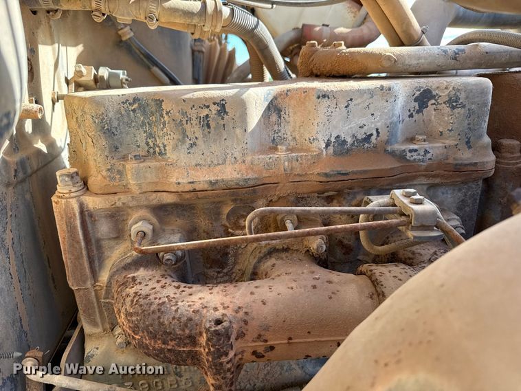 image for item DZ5197 1997 Mack RD690S water truck