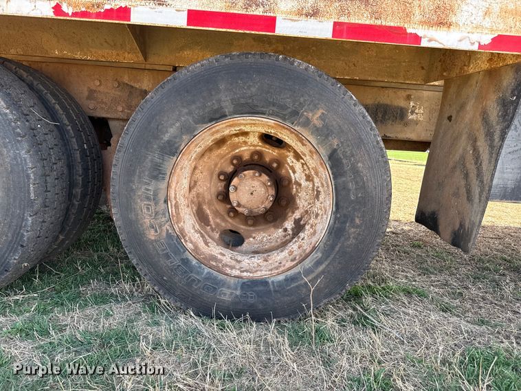 image for item DZ5197 1997 Mack RD690S water truck