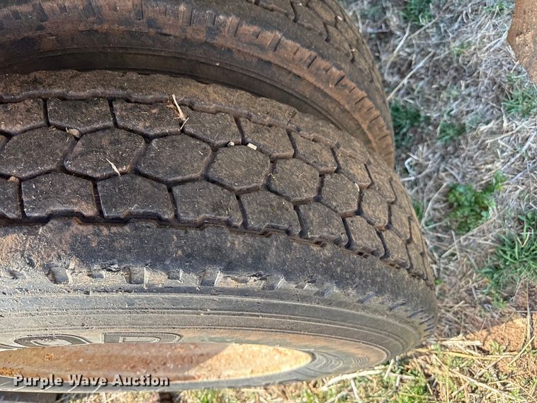 image for item DZ5197 1997 Mack RD690S water truck