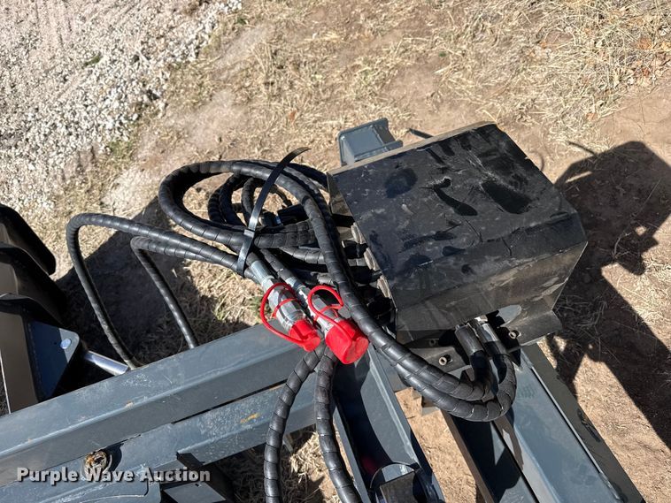 image for item DZ5281 2026 GR87 skid steer grader