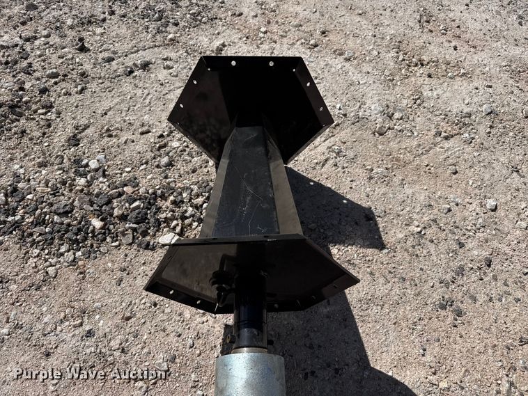 image for item DZ5282 2025 SSW55 skid steer wire winder