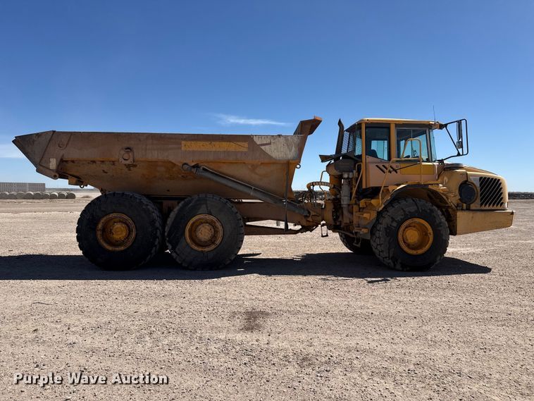 image for item DZ5313 2005 Volvo A25D articulated haul truck