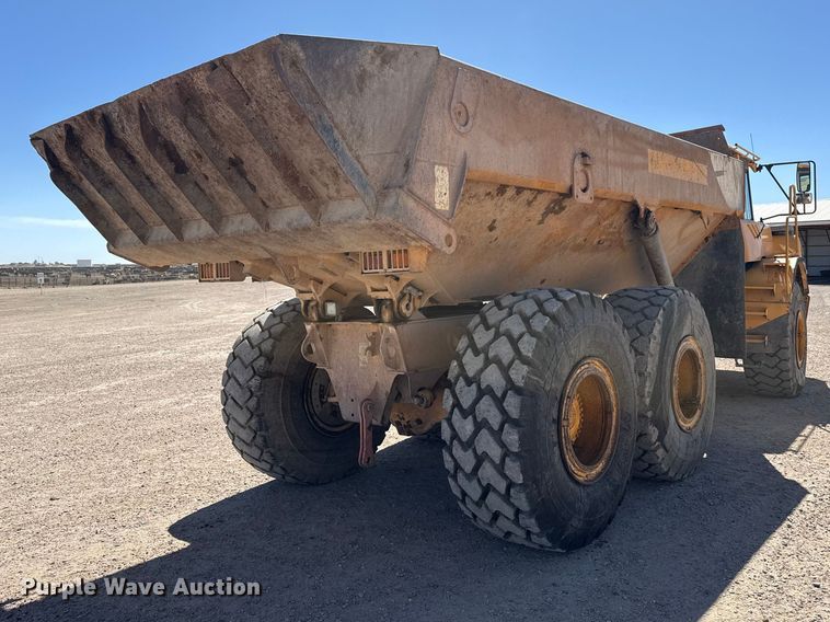 image for item DZ5313 2005 Volvo A25D articulated haul truck