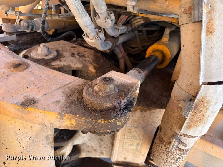 image for item DZ5313 2005 Volvo A25D articulated haul truck