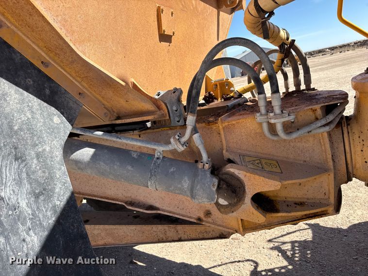 image for item DZ5313 2005 Volvo A25D articulated haul truck