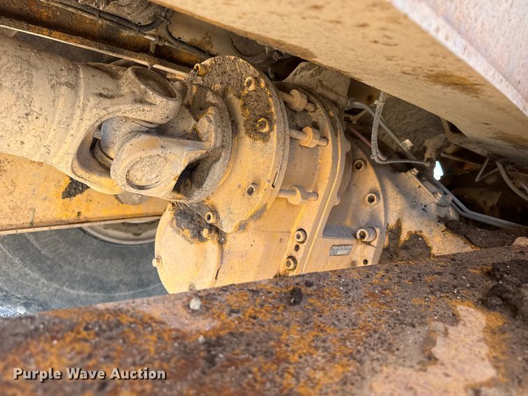 image for item DZ5313 2005 Volvo A25D articulated haul truck