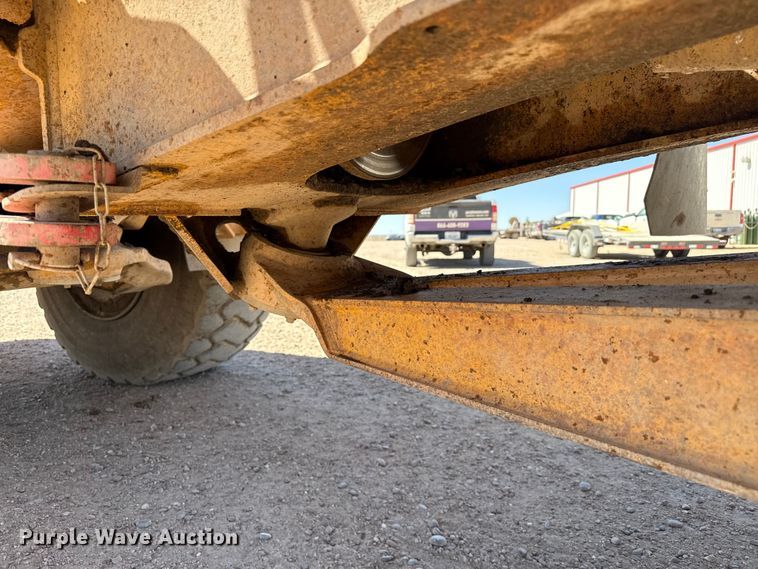 image for item DZ5313 2005 Volvo A25D articulated haul truck