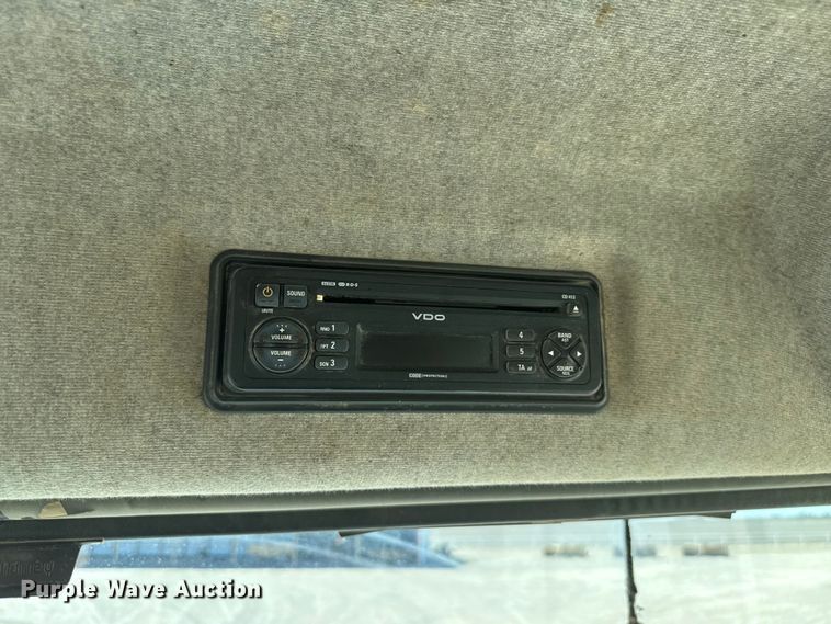 image for item DZ5313 2005 Volvo A25D articulated haul truck