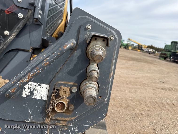 image for item DZ5314 2018 John Deere 333G tracked skid steer loader