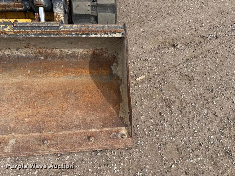 image for item DZ5314 2018 John Deere 333G tracked skid steer loader