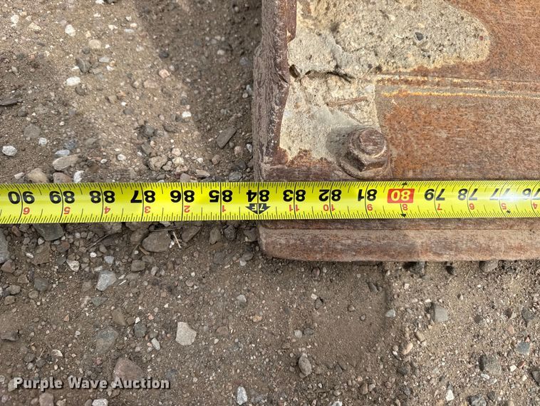 image for item DZ5314 2018 John Deere 333G tracked skid steer loader