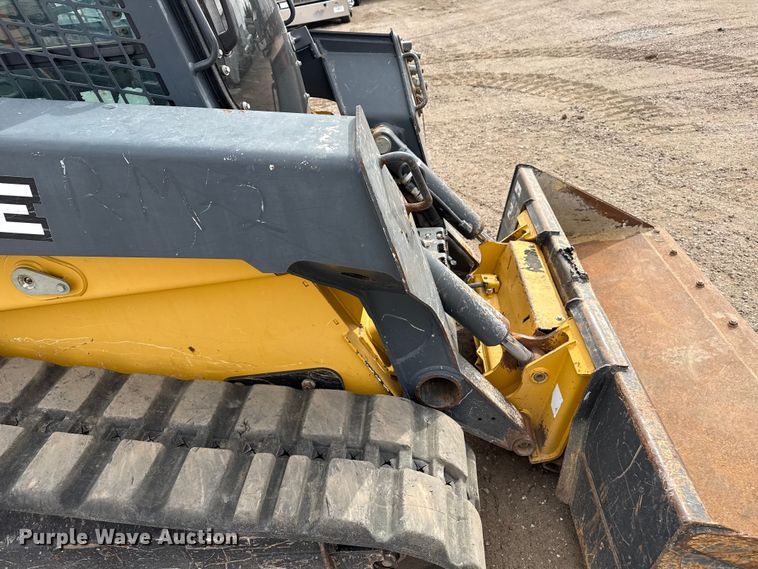 image for item DZ5314 2018 John Deere 333G tracked skid steer loader