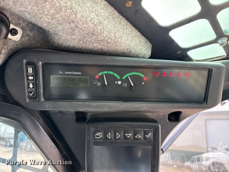 image for item DZ5314 2018 John Deere 333G tracked skid steer loader