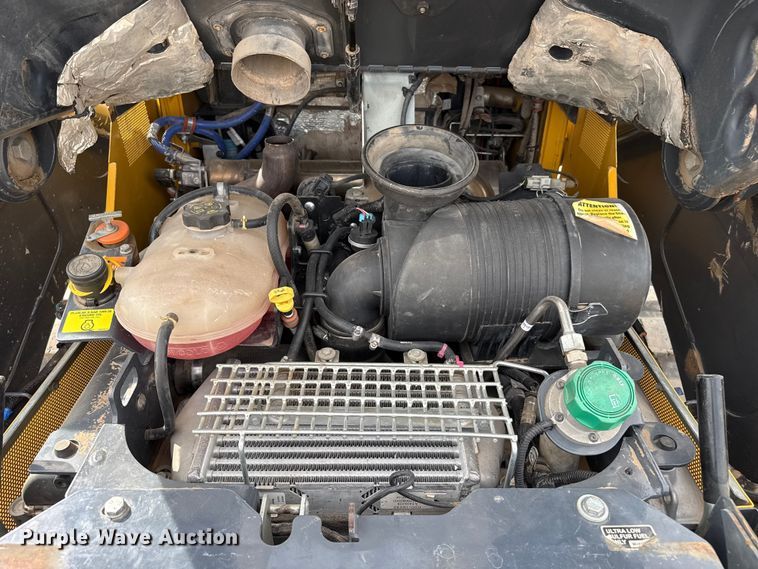 image for item DZ5314 2018 John Deere 333G tracked skid steer loader