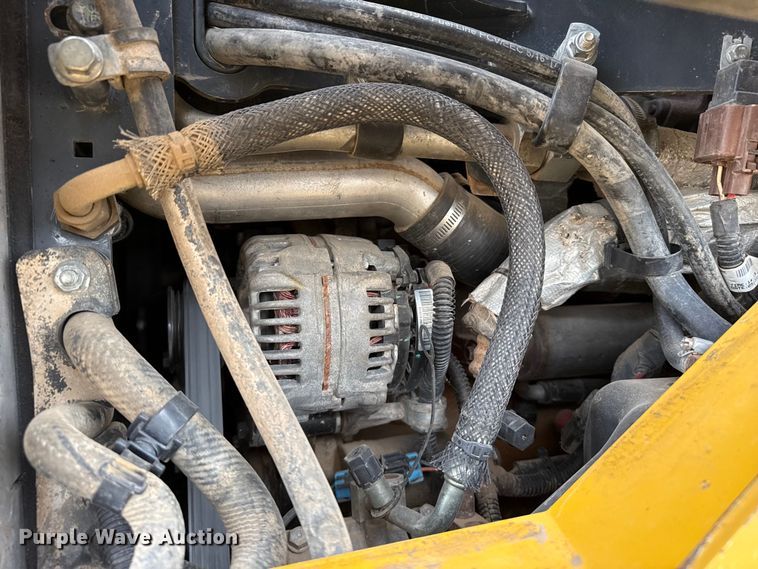 image for item DZ5314 2018 John Deere 333G tracked skid steer loader