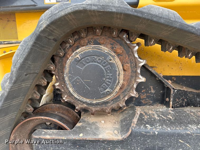 image for item DZ5314 2018 John Deere 333G tracked skid steer loader