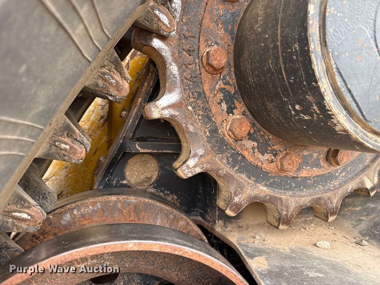 image for item DZ5314 2018 John Deere 333G tracked skid steer loader