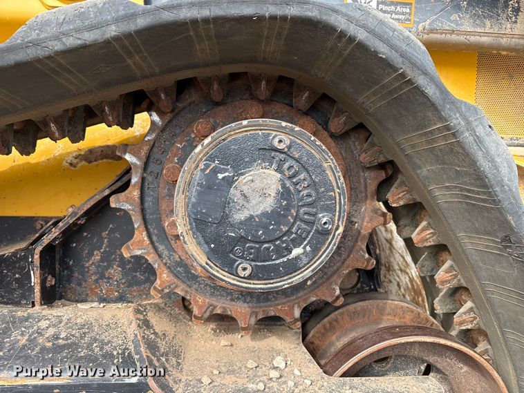 image for item DZ5314 2018 John Deere 333G tracked skid steer loader