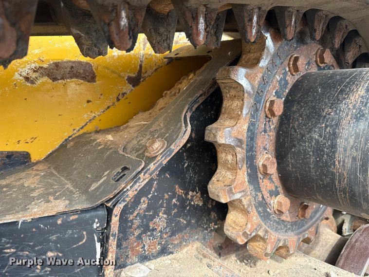 image for item DZ5314 2018 John Deere 333G tracked skid steer loader