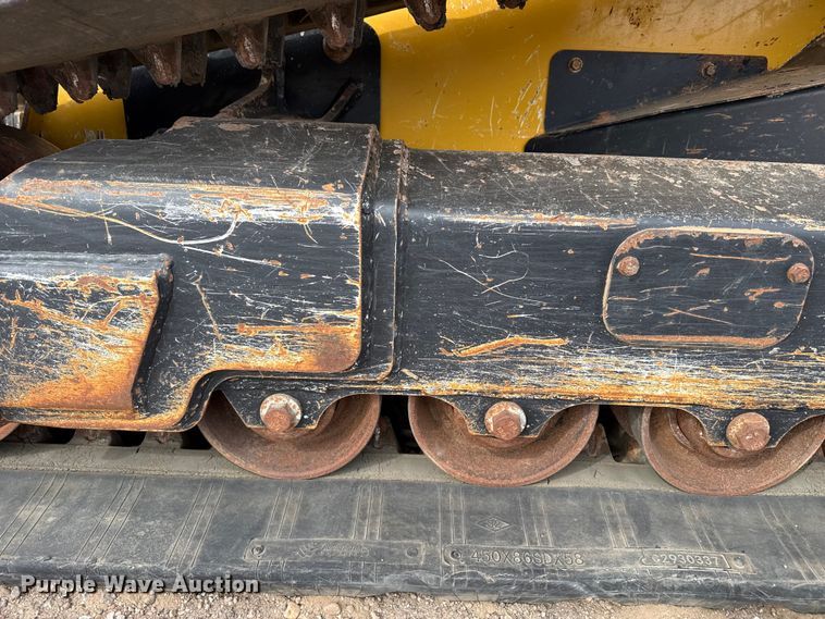 image for item DZ5314 2018 John Deere 333G tracked skid steer loader