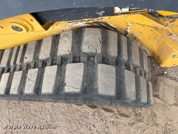 image for item DZ5314 2018 John Deere 333G tracked skid steer loader