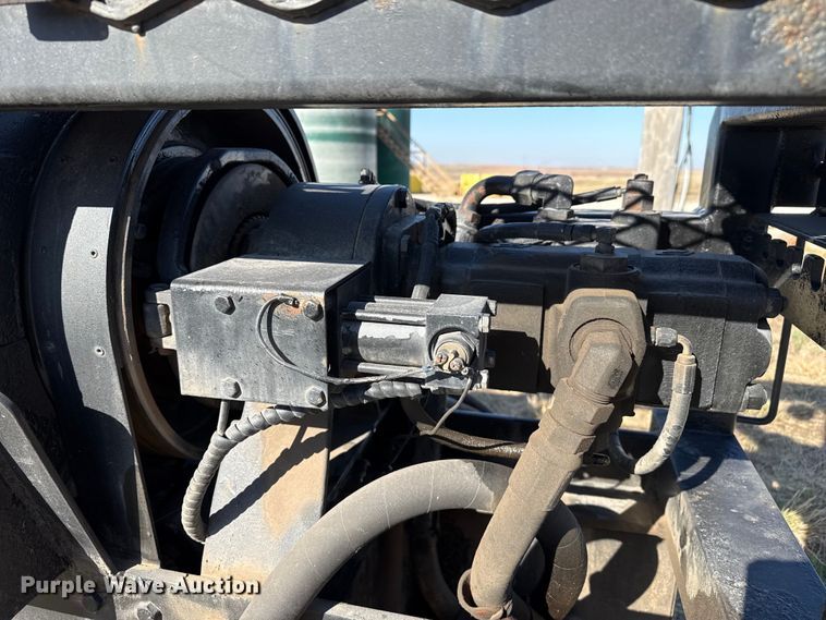 image for item DZ5343 Winch truck bed