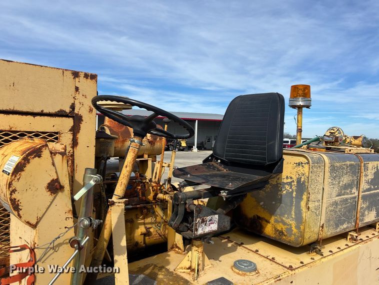 image for item EA4564 1985 Ingram 9-2800-P pneumatic roller