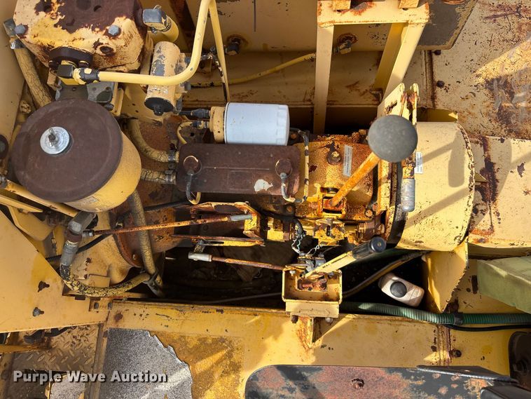 image for item EA4564 1985 Ingram 9-2800-P pneumatic roller