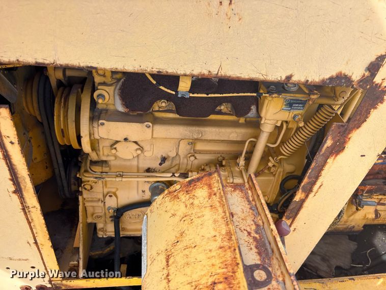 image for item EA4564 1985 Ingram 9-2800-P pneumatic roller