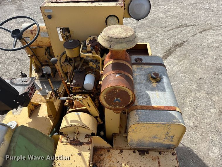 image for item EA4564 1985 Ingram 9-2800-P pneumatic roller