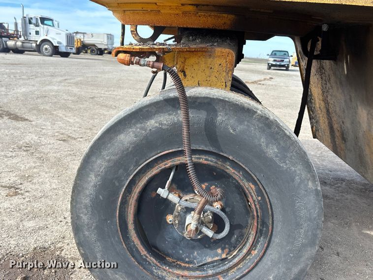 image for item EA4564 1985 Ingram 9-2800-P pneumatic roller