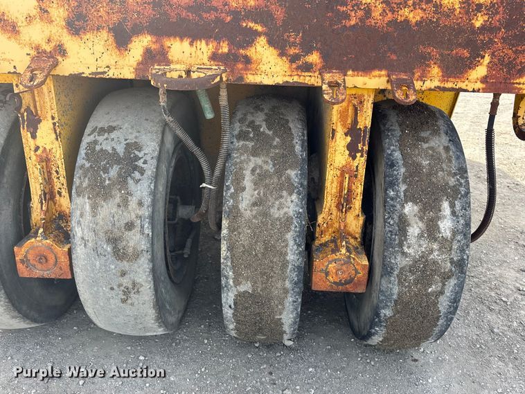 image for item EA4564 1985 Ingram 9-2800-P pneumatic roller