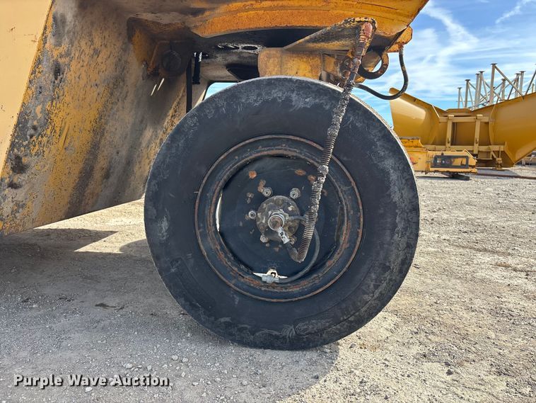 image for item EA4564 1985 Ingram 9-2800-P pneumatic roller