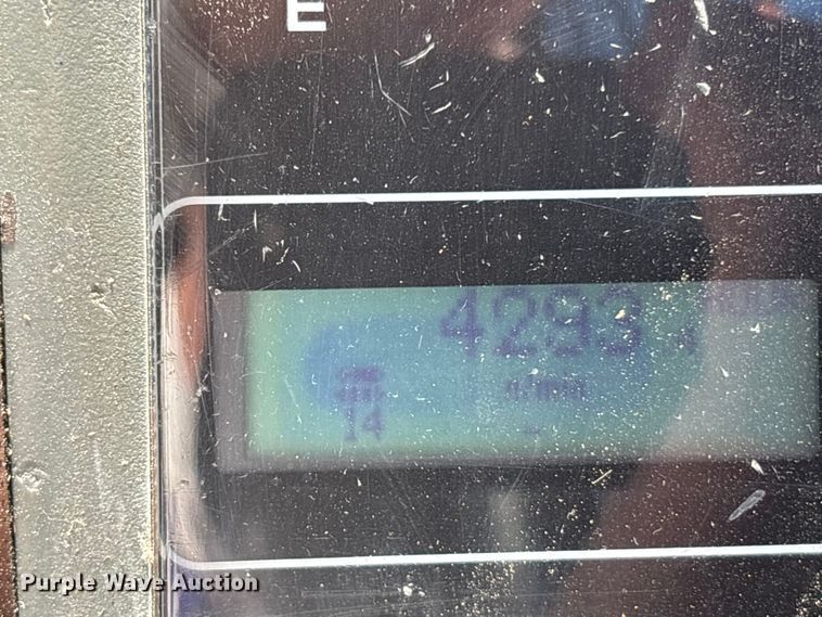 image for item EA4567 2015 Takeuchi TL12 tracked skid steer loader