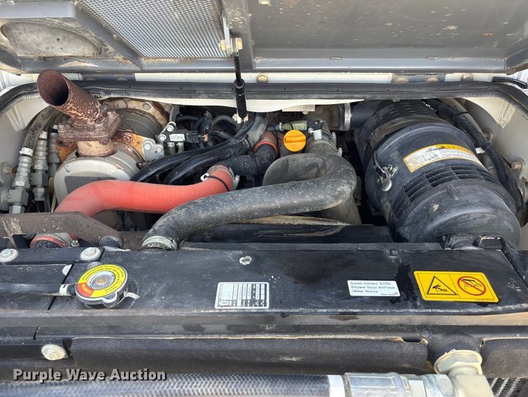 image for item EA4567 2015 Takeuchi TL12 tracked skid steer loader