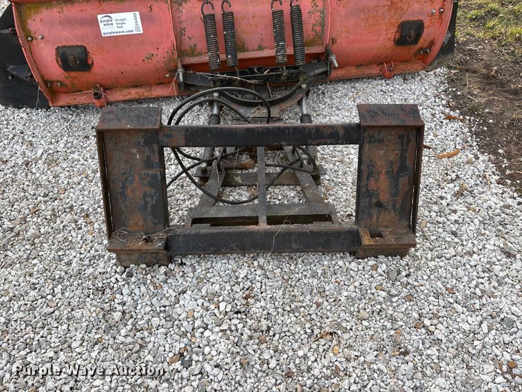 image for item EA4569 Skid steer snow plow