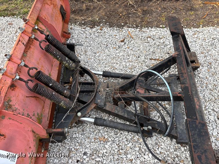 image for item EA4569 Skid steer snow plow