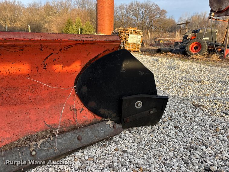 image for item EA4569 Skid steer snow plow