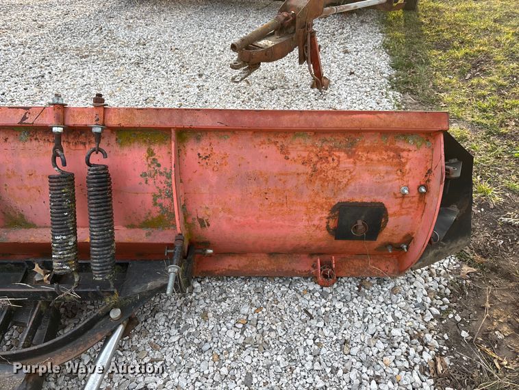image for item EA4569 Skid steer snow plow
