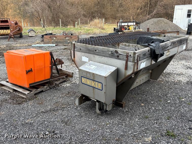 image for item EA4572 (2) spreaders