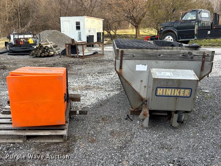 image for item EA4572 (2) spreaders