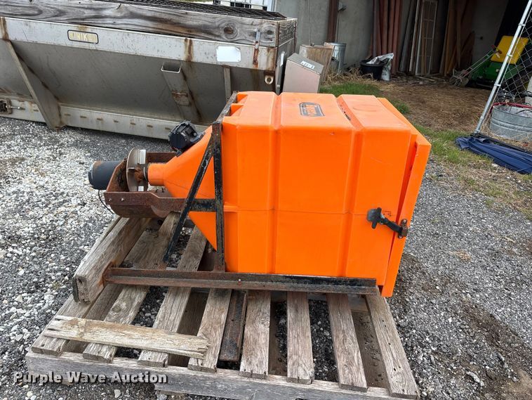 image for item EA4572 (2) spreaders