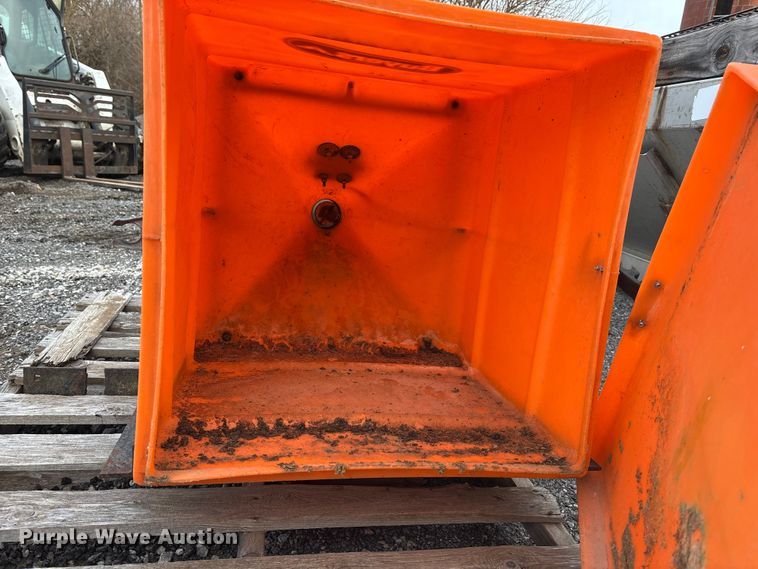 image for item EA4572 (2) spreaders