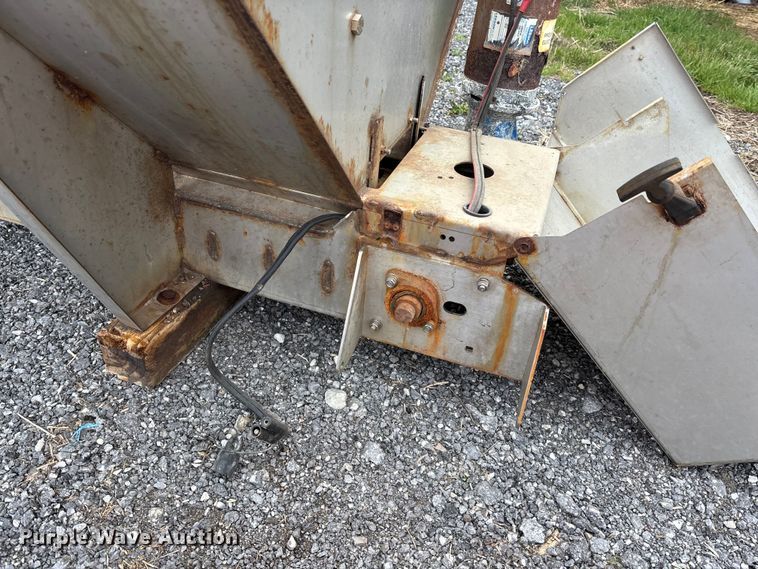 image for item EA4572 (2) spreaders