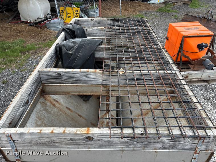 image for item EA4572 (2) spreaders