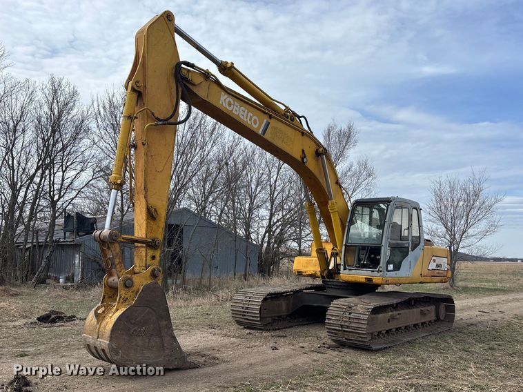 image for item EA4578 1998 Kobelco SK200LC Mark IV excavator