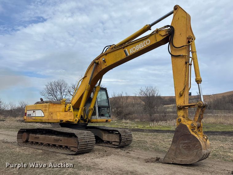 image for item EA4578 1998 Kobelco SK200LC Mark IV excavator