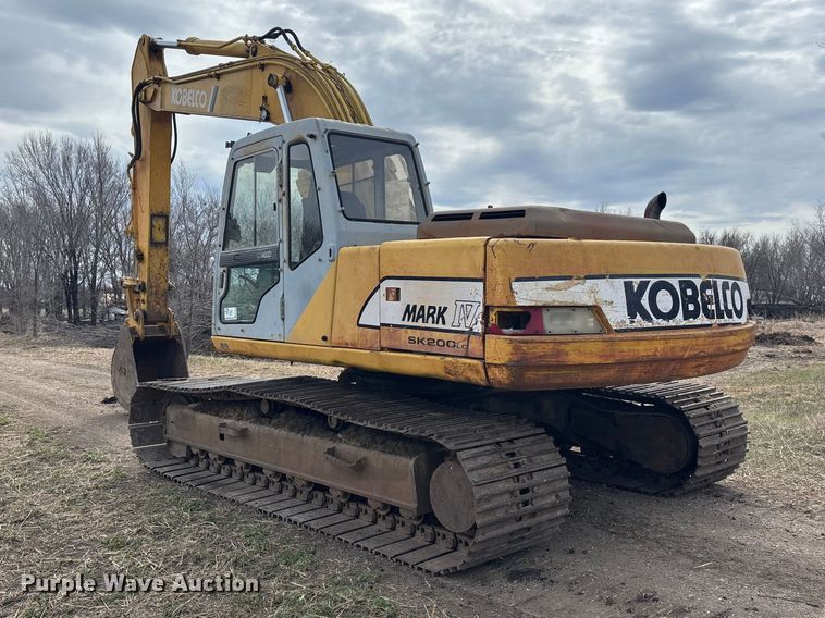 image for item EA4578 1998 Kobelco SK200LC Mark IV excavator